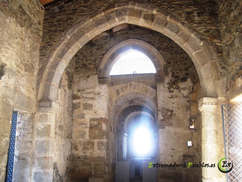 Ver Interior Santa Lucía del Trampal