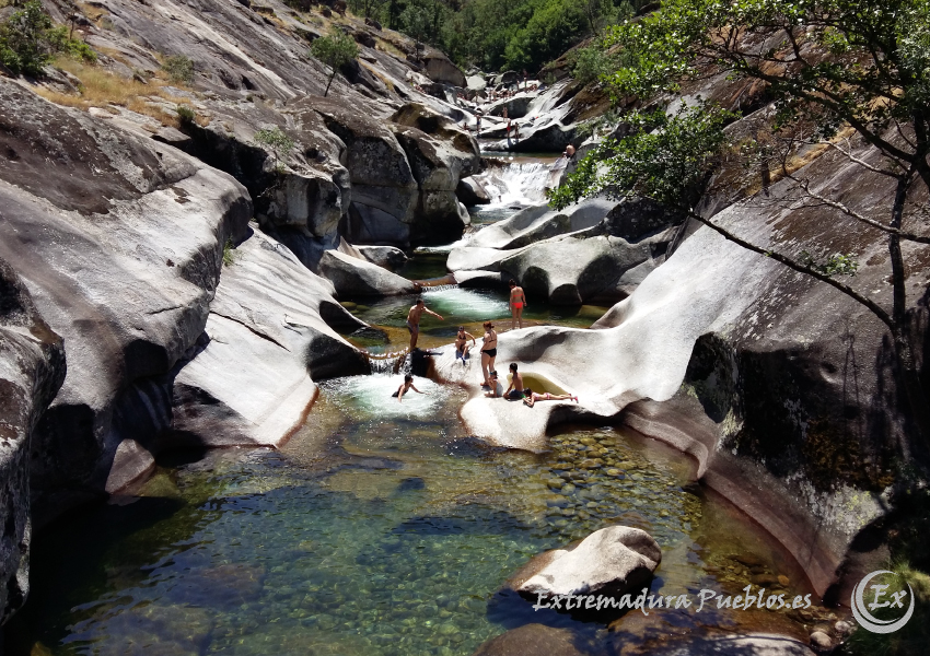 Ver Piscina natural Los Pilones del Jerte