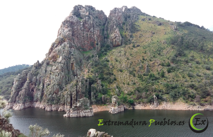 Ver Salto del gitano Monfregüe