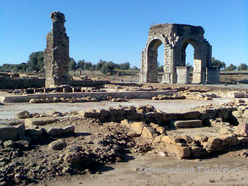 Ver Pueblo Romano de Caparra